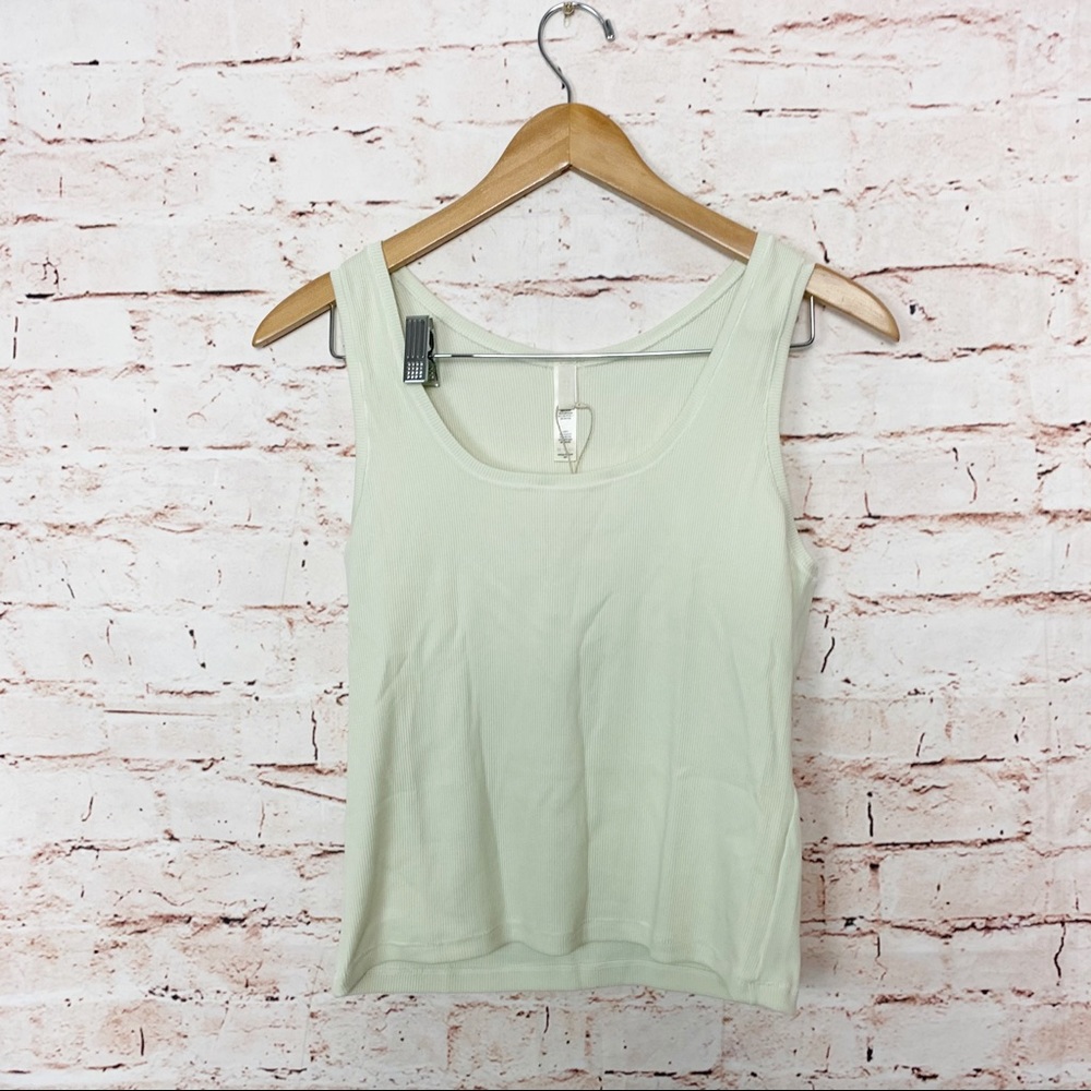 SKIMS Bone Ribbed Cotton Tank - Picture 6 of 12